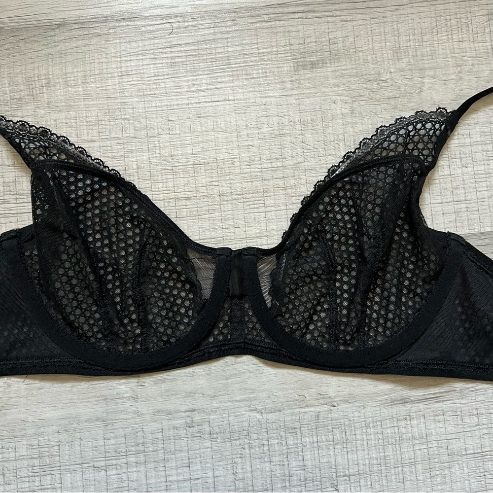 VICTORIA'S SECRET LUXE LINGERIE Unlined Demi Fishnet Mesh Plunge Bra Black 36C - Picture 9 of 14